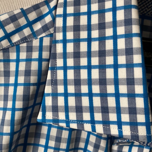 Neiman Marcus plaid shirt with contrasting cuffs - Picture 3 of 10